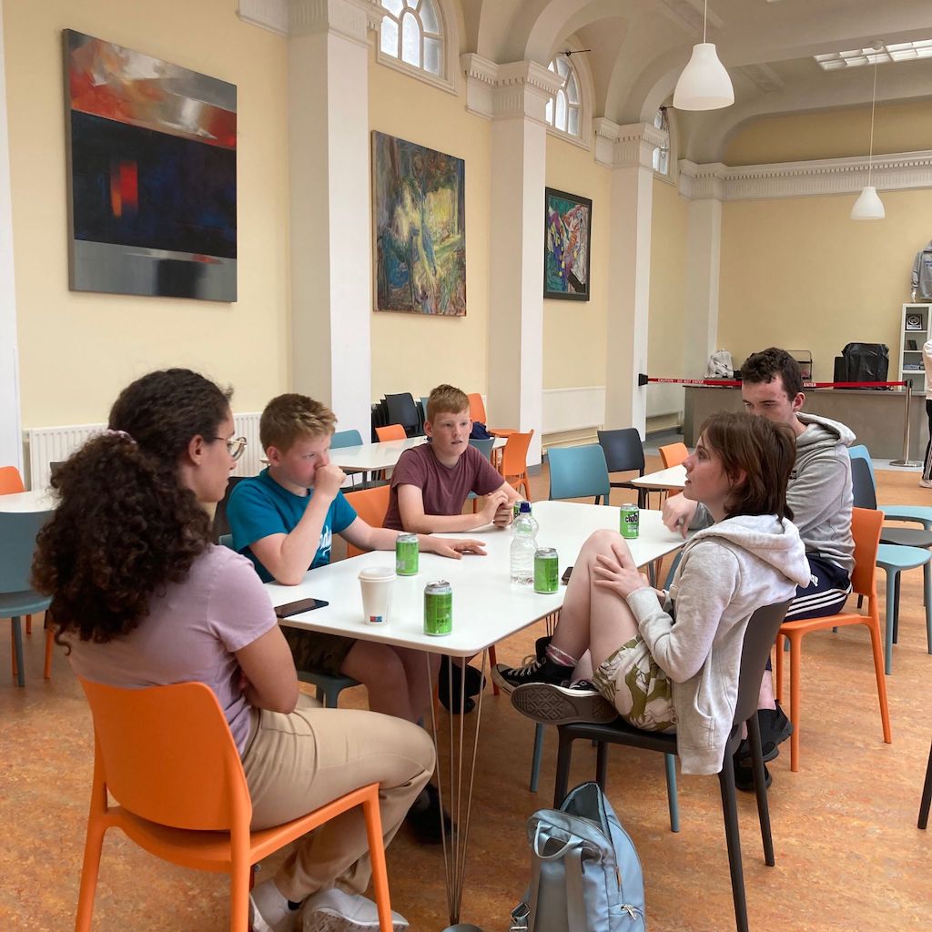 Leadership, Team Building & Digital Health (age 13-19)