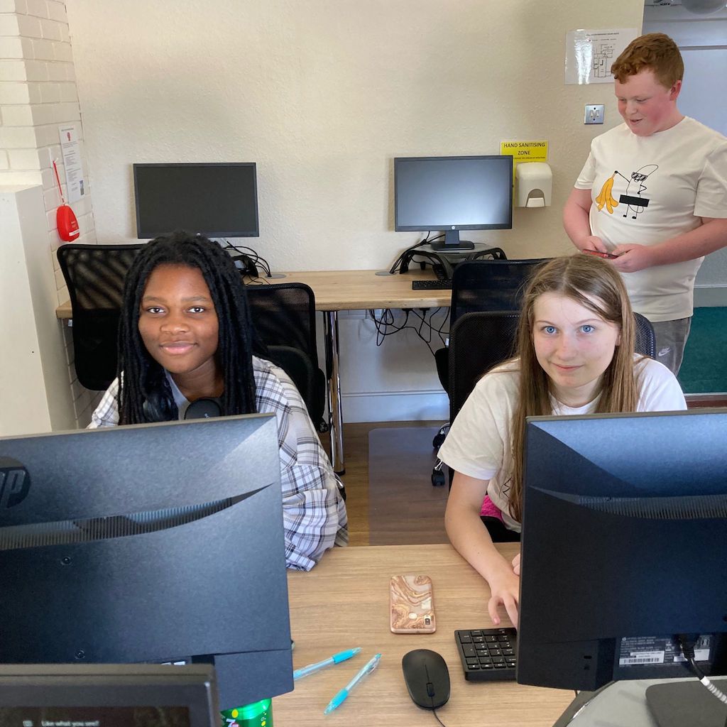 Social Media Literacy & Digital Health (age 13-19)